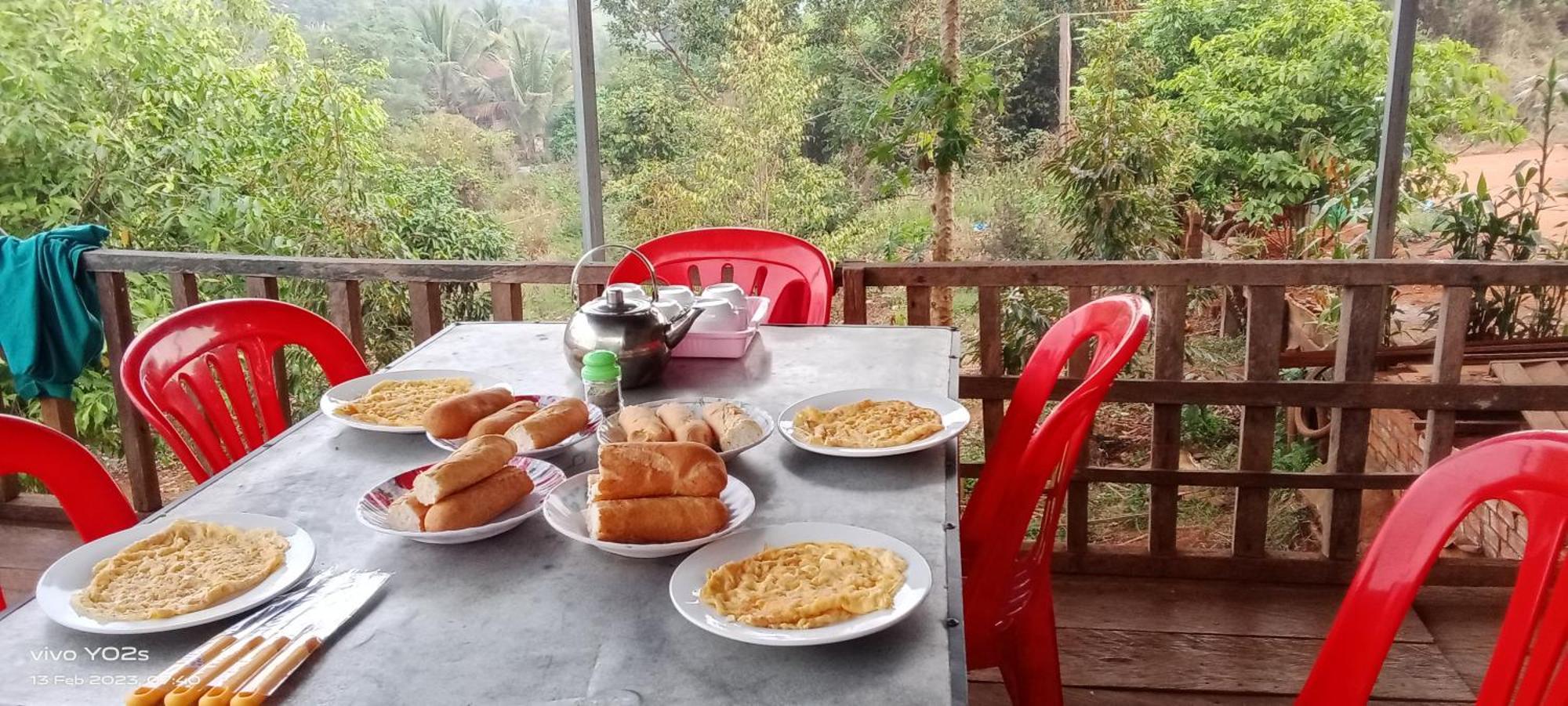 Srey Leap Homestay Banlung Zewnętrze zdjęcie