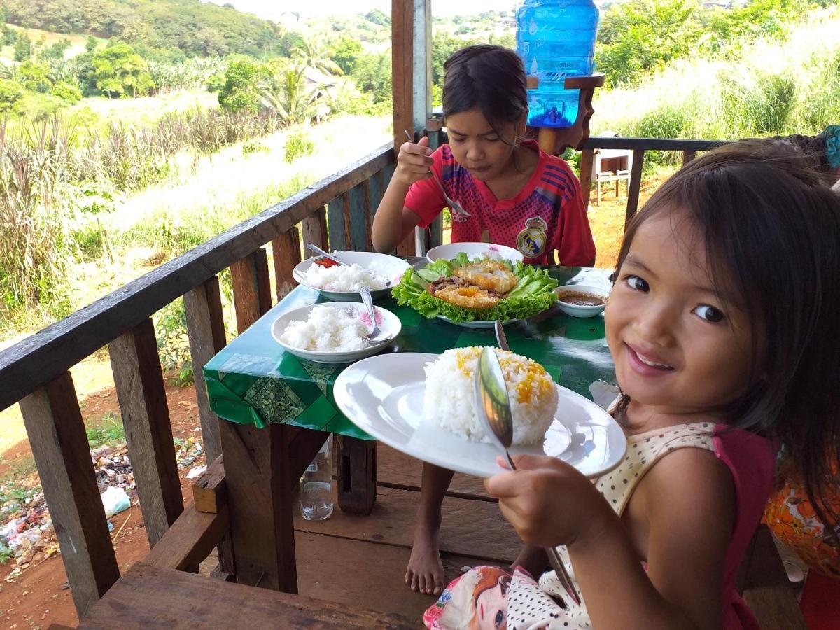 Srey Leap Homestay Banlung Zewnętrze zdjęcie